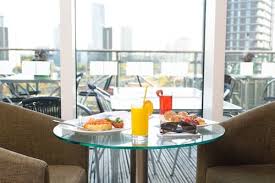 The hotel offers spacious rooms, a modern bar and lounge. Holiday Inn London Stratford City In London Hotels Com