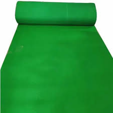 non woven plain green carpet size 5ft