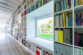 Eye Catching Bookshelf Decor Ideas To