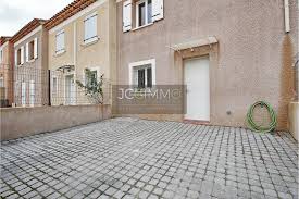 vente villa t4 recente avec jardin