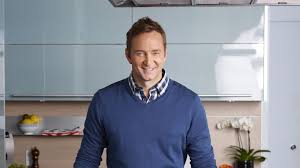 I imagine the fans of the chew want to talk to you about other things. The Chew S Clinton Kelly On Recipe Disasters Crazed Soap Fans And Choking And Bleeding On Live Tv Tv Insider