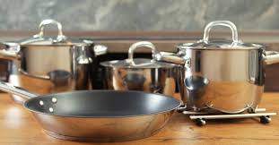 nesting pots and pans for small es