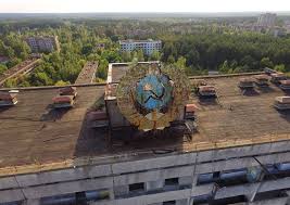 Il y a 35 ans avait lieu le tristement célèbre accident nucléaire de tchernobyl. Tchernobyl Chroniques Du Monde Apres L Apocalypse Ep 1 5 La Supplication De Svetlana Alexievitch