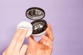 what s the best way to apply loose powder