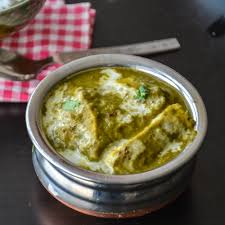 palak paneer spinach with indian cheese