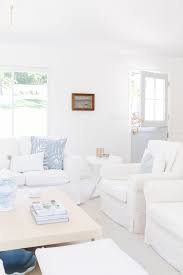 benjamin moore simply white paint color