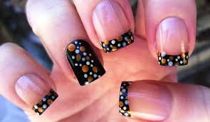 Shellac nails are a form of nail polish—there are more than 100 shades you can choose from at verified salons—developed and patented by nail guru jan arnold of creative nail design (cnd). Gel Nails Looks Charm