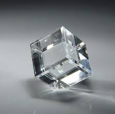 Chamfered Crystal Glass Cube Optical