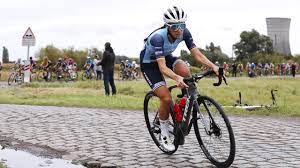 Paris-Roubaix Femmes 2021 as it happened - Lizzie Deignan beats Marianne  Vos after stunning solo ride - Eurosport