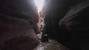 A breathtaking experience through a beautiful slot canyon that gets quite narrows at points and leads to buckskin gulch! Buckskin Gulch Wire Pass October 11 2016 Impassable 40 Yards Of Stinky Mucky Cesspool Water Youtube