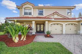 wellington fl homes with pools redfin