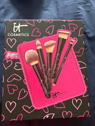 it cosmetics makeup brushes set of 5