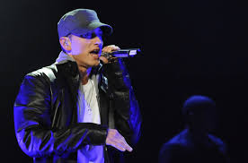 Eminems Revival Headed For No 1 Debut On Billboard 200