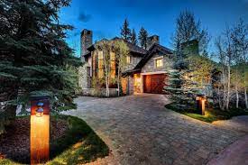 traverse city luxury homes