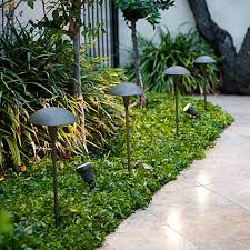 Outdoor Lighting Curb Appeal Ideas