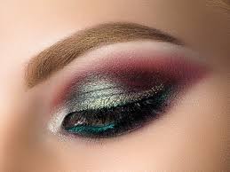 multicolored smokey eyes makeup