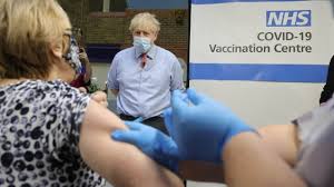 Großbritannien wirft russland spionage vor. Start Der Massenimpfung Grossbritannien Wie Die Apotheker Bei Den Covid 19 Impfungen Mithelfen