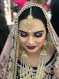 sana khan makeup artist