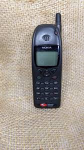 Está com duas baterias, uma normal e uma slin, carregador e base para carregar as duas baterias ao mesmo tempo. Celular Antigo Nokia 6120 Tijolao Ultra Moto Retro Vintage 1 Mercado Livre