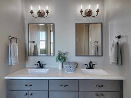Are Large Bathroom Mirrors In Style