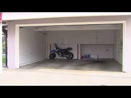 FHOA - HOA demands homeowners to keep garage doors open : r/fuckHOA