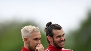 Discover more posts about aaron ramsey. Aaron Ramsey Bleaches Hair For Wales Euro 2016 Campaign Football News Sky Sports