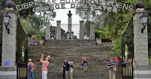 entry gate to the alameda gardens in