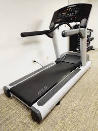 life fitness clst integrity treadmill