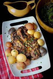 cook a chuck roast in the slow cooker