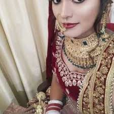 freelance makeup artists in varanasi