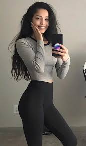 This is one of the best ways to accentuate your bottom and hips. Girls In Yoga Pants Pictures Valkyrae Looking Good