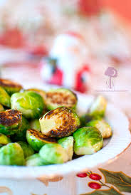 super simple caramelized brussels sprouts