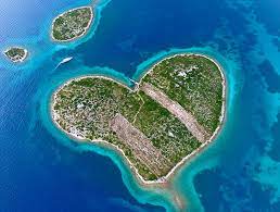 Coralie ferreira, cc by 2.5. Heart Shaped Islands Of Croatia Love Oases In The Adriatic Pipeaway
