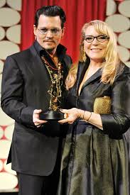 johnny depp honours ve neill at the