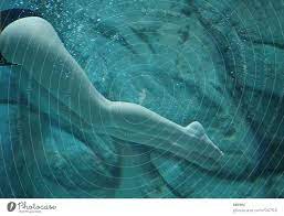 Meerjungfrau tauchen - ein lizenzfreies Stock Foto von Photocase