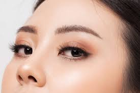 eyelash extensions pros and cons