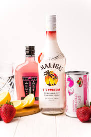 strawberry pink lemonade vodka tail