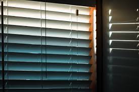 How To Block Light Gaps Around Blinds Bloomin Blinds