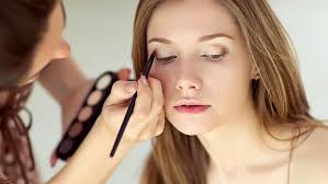 how much to tip makeup artist for trial