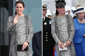Maybe you would like to learn more about one of these? Kate Recycelt Ihre Kleider Herzogin Catherine Tragt Dasselbe Outfit Bei Verschiedenen Anlassen Stern De