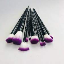 makeup brush set in black and purple 5