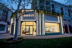 boutique opens in the americana at brand