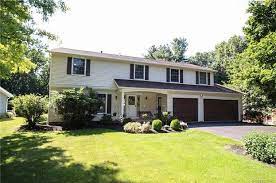 127 penfield cres penfield ny 14625