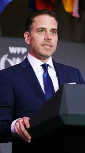 Robert hunter biden was born in wilmington, delaware on february 4, 1970, to joe and his first wife, neilia. Hunter Biden S Work In Ukraine Emerges As A Potential 2020 Scandal Vanity Fair