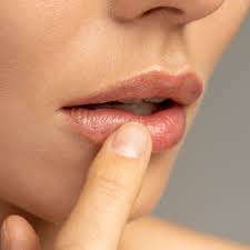 tingling lips 4 possible causes