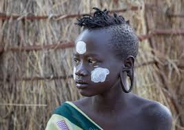 surma tribes lip plates for mursi tribe