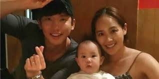 This spring, singer and actress eugene and her hubby, actor ki tae young, will welcome their first child into the world. Allkpop On Twitter Ki Tae Young And Eugene Are Planning For A Second Child Https T Co Ahgxq4bpbl Https T Co 2i14ioykqi