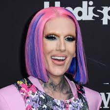 Owner of jeffree star cosmetics mom of 7 pomeranians currently in wyoming writing my autobiography. Q 1czzlsmqz Qm
