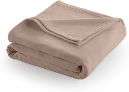 Amazon Com Martex Super Soft Fleece Blanket Full Queen Warm Lightweight Pet Friendly Throw For Home Bed Sofa Dorm Linen Home Kitchen