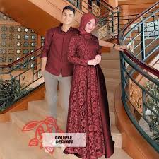 Ada banyak ide untuk bergaya kompak, mulai dari gamis hingga batik sarimbitan. Fashion Muslim Wanita Pria Couple Gamis Dress Wanita Terbaru Kekinian Derian Couple Baju Pasangan Muslim Terbaru Outfit Kondangan Terbaru Agustus 2021 Harga Murah Kualitas Terjamin Blibli